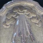 Porte de tabernacle de forme cintrée en bois doré sculpté...