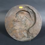 RIU Eugène (1831-1895) : Marianne. Médaillon en bronze patiné, signé...