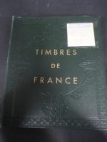 Un ALBUM de TIMBRES Poste de FRANCE, neufs avec charnières...