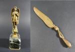 Deux cachets : cachet en bronze doré représentant Saint Michel,...