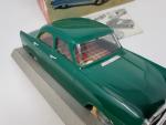 TRIANG (Angleterre, 1960) berline Ford Zephyr électrique, plastique vert L:...