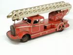 TIPPCO (attribué à) camion échelle de pompiers en tôle lithographiée...