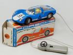 JOUSTRA, Porsche Carrera 6 filoguidée , lithographiée bleu, L :...