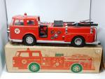 BUDDY-L, (USA, vers 1960) Important camion de pompiers American-Lafrancen tôle...