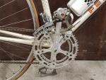 Un vélo de course PEUGEOT « Super Compétition » – blanc nacré...