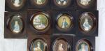 Quinze miniatures représentant des portraits et divers dans le goût...