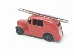 DINKY G.B. réf 25h voiture de pompiers aérodynamique , version...