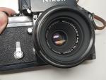 Un appareil photo argentique NIKON "F" n° de série 7094760...