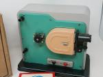 HOKIPET (Japon, v. 1965) projecteur jouet de cinéma 8mm ,...