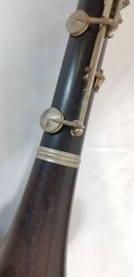 Une ancienne clarinette NOBLET , incomplète, en écrin