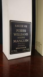 Six bouteilles : 
1x Poire Williams Manguin Avignon
5x Vieux marc...