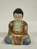 SASTUMA :  Bouddha assis en lotus en porcelaine polychrome...