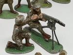 56 figurines aluminium (soldats français 1939-40) dont QUIRALU - état...
