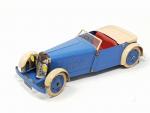 MECCANO (Paris, 1935) , auto démontable en tôle laquée bleu/crème,...