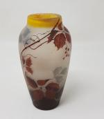 Jean-Simon PEYNAUD (1869-1952) - Vase en pâte de verre à...