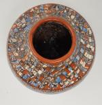 GERBINO - Un vase en poterie vernissée à décor de...