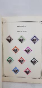 HAUTE-VOLTA collection neufs sur feuilles Yvert et Tellier entre 1960...