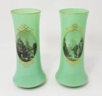 Une paire de vases en opaline verte à décor de...