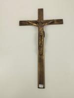 Crucifix en bronze - H : 55 cm