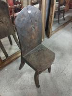 Chaise en bois - H. 76 cm - (fentes)