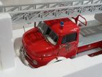 SCHUCO 1/18ème, grand camion échelle Mercedes L322 de pompiers, L...