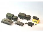 6 modèles militaires dont 5 DINKY TOYS : ref 80D...