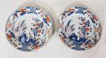 Deux paires d'assiettes en porcelaine à décor Imari - Compagnie...