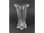 Un vase en cristal à décor torsadé - H :...