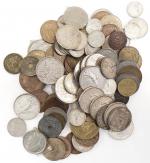 Ensemble de plusieurs dizaines de monnaies, essentiellement Françaises dont 40...