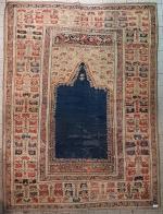 Un tapis GIORDHES - TURQUIE - époque XIXème - fond...