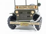 ARNOLD (Allemagne, 1949) Jeep US,  MILITARY POLICE, tôle lithographiée...