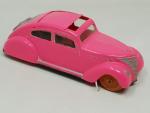Celluloïd France 1937 - berline Marford V8 rose fluorescent, toit...