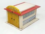 C.I.J.  (années 50) garage en bois laqué, portes en...