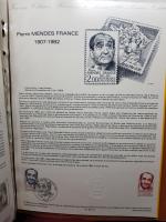 FRANCE 1 classeur de Documents Philatéliques officiels année 1983