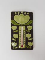 Mithé ESPELT (1923-2020) - Un thermomètre en céramique à décor...