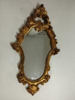Petit miroir en bois doré - style rocaille - H....