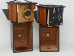 2 appareils box KODAK BULL-EYES :
a) N°2 modèle 1898 ,...