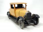 LES JOUETS CITROËN (1930) coupé B14 en tôle laquée caramel/fauve/châssis...