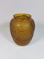 LALIQUE France - Vase en cristal moulé pressé jaune ambré...