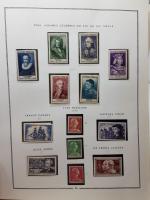 FRANCE collection sur feuilles MOC entre 1927 et 1976