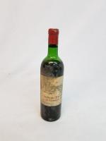 Une bouteille de Château St. GEORGES , St. Emilion 1967...