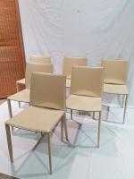 Daniele MOLTENI - Série de six chaises modèle "Linda" structure...
