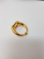 HERMES - "Bague" ou anneau de foulard en métal doré...