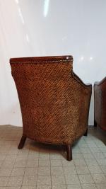 Trois fauteuils en rotin style colonial - galettes en cuir...