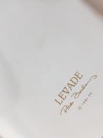 Cheval cabré - sujet en porcelaine, édition LEVADE - H....