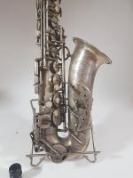 Saxophone alto SELMER en métal argenté, modèle Balanced Action, année...