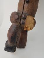Gardien de reliquaire Biyeri masculin en bois à ancienne patine...