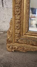 Miroir en bois et stuc doré - style Louis XV...