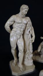 Lot de sujets  en résine dont : "Hercule Farnese",...