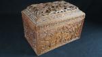 Boîte en bois sculpté à décor de dragons sur le...